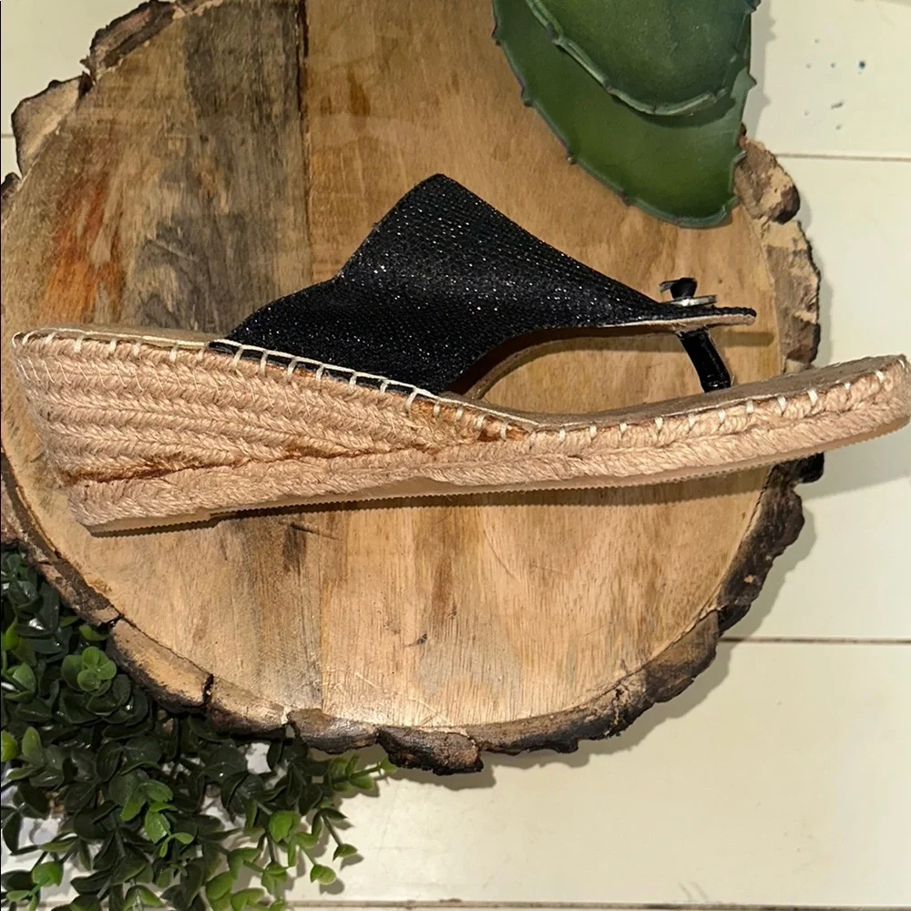 🆕 White Mountain Black and Tan Espadrille Slide Thong Sandals•Size 8 - Picture 10 of 16